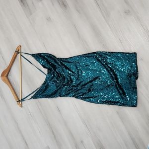 ✨️ Fashion Nova Hunter Green Sequin Mini Dress ✨️